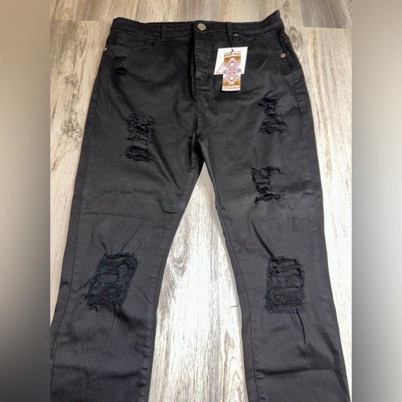 💝Boohoo NWT Plus Rip Knee Distressed High Waist Skinny Black Jeans Size 16 - Picture 2 of 12